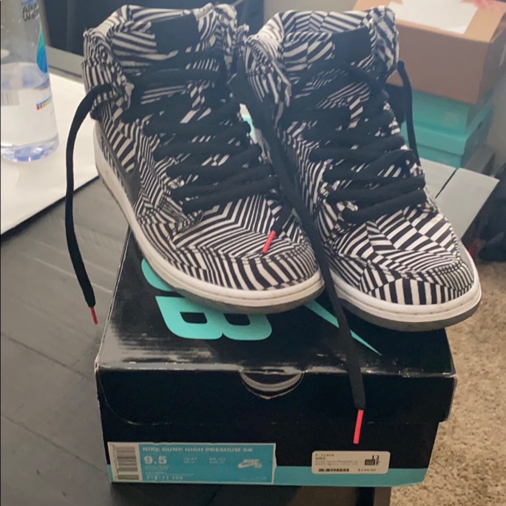 Nike SB High “Concept Car” sz 9.5